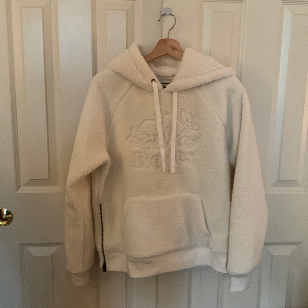 NWOT Roots Sherpa fleece logo fleece hoodie